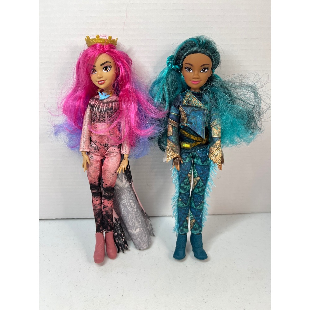 Disney Descendants Audrey and Uma Doll Set Pink Teal 11 Inch Figures